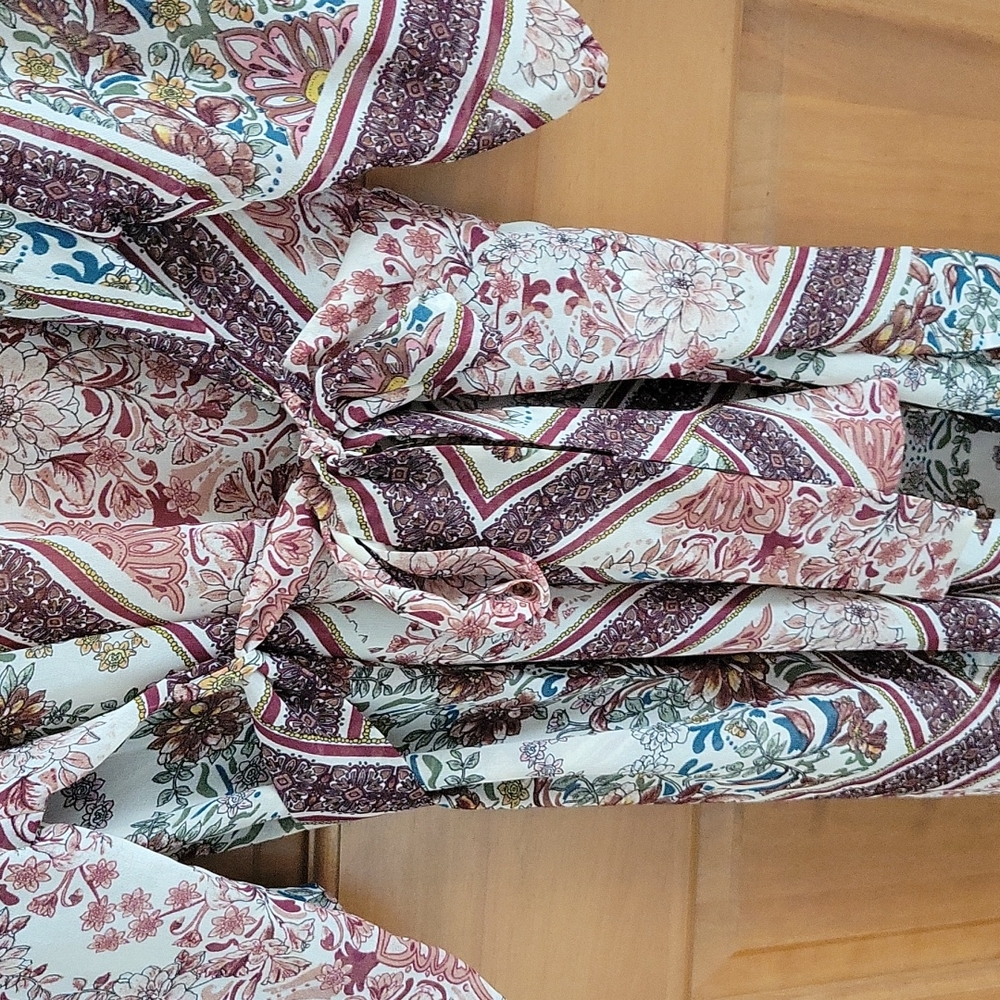 Flower Cover Up - Picture 5 of 8